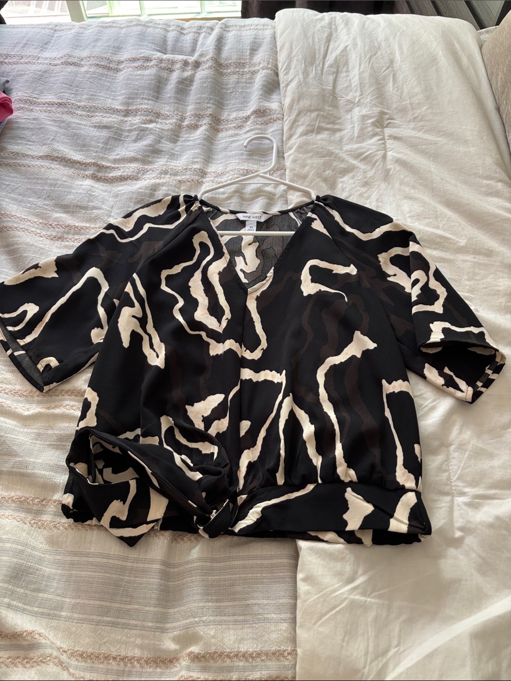White House Black Market Black and Cream Abstract Twist-Hem Blouse